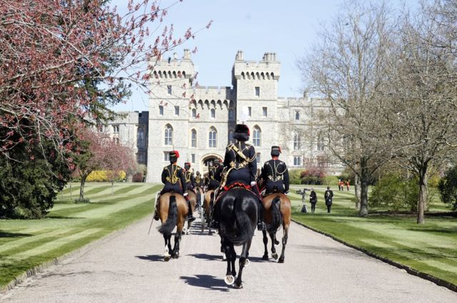King's Troop Royal Horse Artillery make their way up The Long Walk towards Windsor Castle ahead of the funeral of the Duke of Edinburgh in Windsor Castle, Berkshire. April 17, 2021