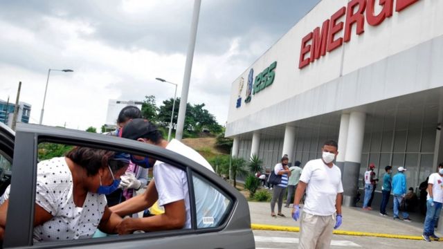 Entrance of the IESS Hospital Los Ceibos in Guayaquil, Ecuador, on April 13, 2020