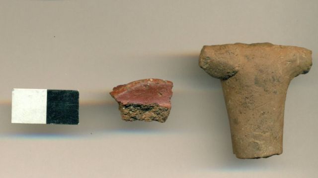 Fragmentos de cerámicos incas encontrados alrededor de la Plaza de Armas de Santiago