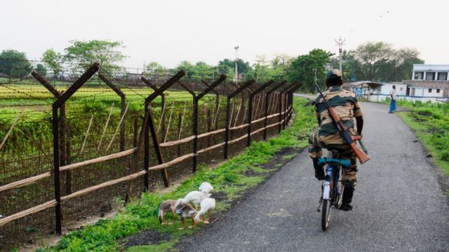 সীমান্তে নিরাপত্তা বাহিনীর টহল।