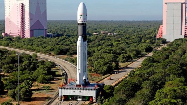 ஸ்ரீஹரிகோட்டா ஏவுதளத்தில் எல்.வி.எம்.3