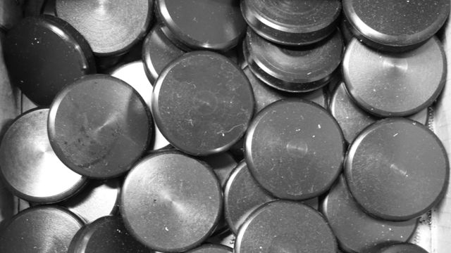 piezas de metal