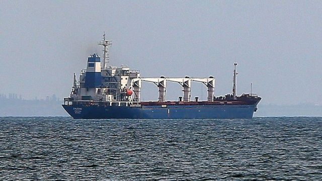 السفينة رازوني تنقل الحبوب الأوكرانية إلى لبنان