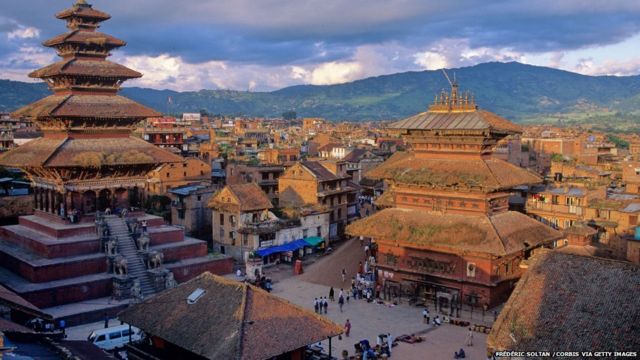 नेपाल इतना महंगा क्यों है? ढेर सारा भारतीय रुपया भी पड़ता है कम - BBC News  हिंदी