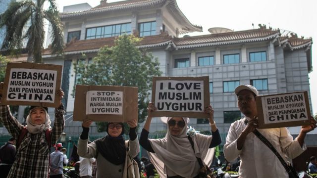 demo Uighur