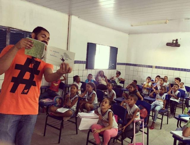 Oficina de leitura para crianças em Massagueira, Marechal Deodoro (AL)