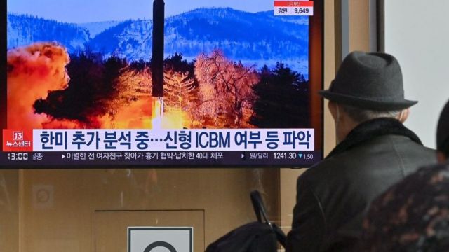 حدود یک و نیم ماه پیش کره شمالی یک موشک قاره‌پیمای جدید را برای اولین باربعد از سال ۲۰۱۷ میلادی آزمایش کرد