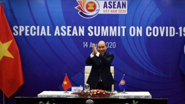 Thủ tướng Nguyễn Xuân Phúc dự một hội nghị Asean ngày 14/4