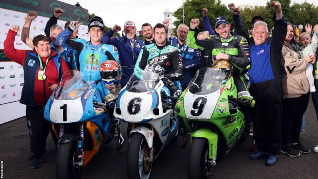 Michael Dunlop venceu hoje a corrida de Superbikes na Ilha de Man igualando  recorde de McGuiness - MotoSport