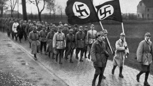 Marcha de soldados nazi