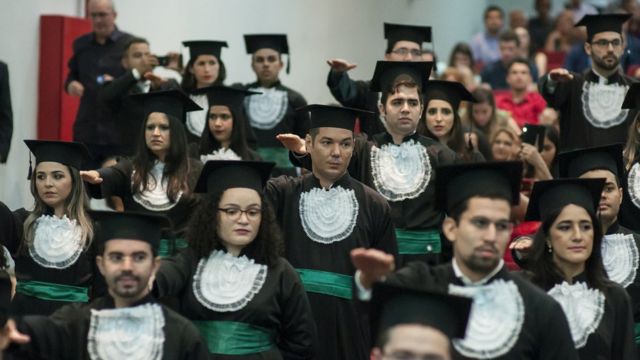 Colação de grau de formandos em Medicina no Ceará