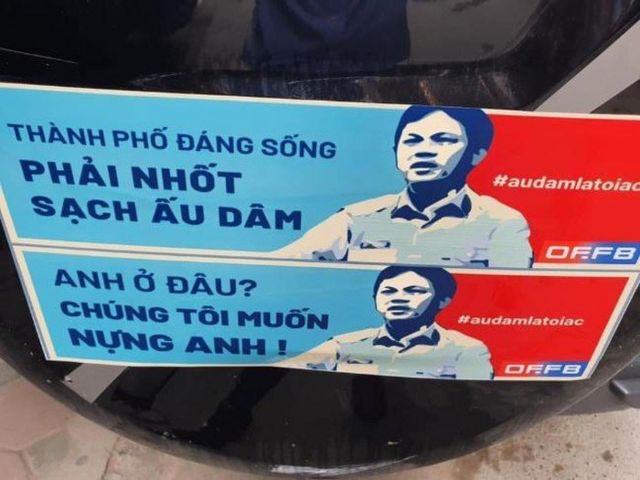 Tài xế dán Nguyễn Hữu Linh diễu hành trên phố