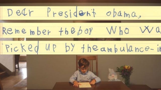 A Casa Branca divulgou um vídeo em que Alex lê sua carta