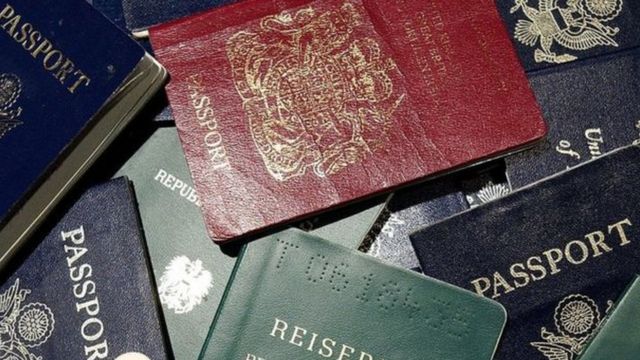 Des copies de passeports de différentes nationalités (illustration)