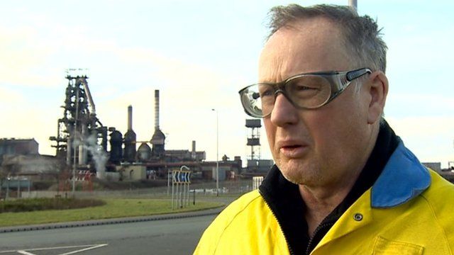 Huw Samuel, un o weithwyr dur Tata sydd yn esbonio pam bod rhai wedi mynd i'r brotest
