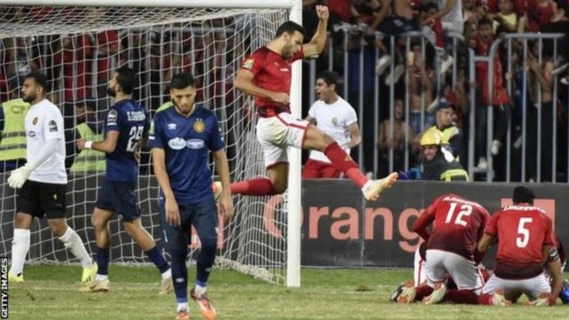 L'attaquant Ahmed El Gaber célèbre l'un des buts d'Al-Ahly.