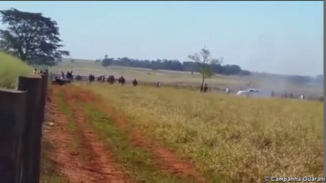 Vídeo gravado por índio mostra o momento do ataque dos produtores rurais