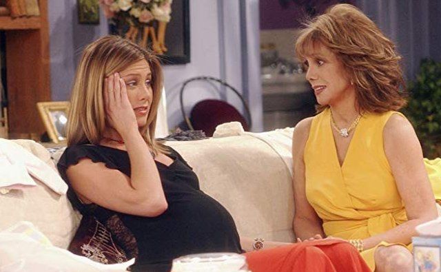 Rachel embarazada