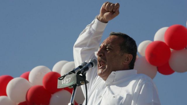 Mehmet Ağar, 2007 seçimleri öncesi Demokrat Parti lideri olarak kampanya yürüttü.