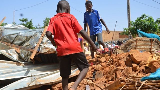 Niger: 23 Morts Après Des Pluies Torrentielles - BBC News Afrique