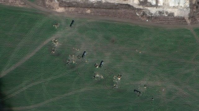 مواقع تمركز المدفعية الأوكرانية في محيط مدينة ماريوبول كما تظهرها صور الأقمار الصناعية.