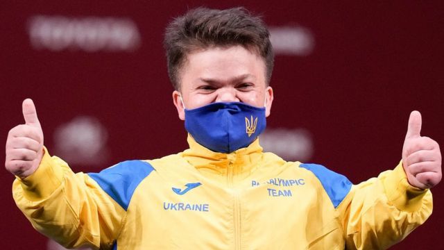 Украинка Мариана Шевчук, чемпионка Токио в тяжелой атлетике