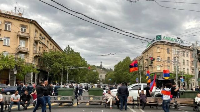 Ermənistan Azərbaycan Dağlıq Qarabağ İkinci Qarabağ Müharibəsi Savaş Ermənistanda etirazlar Nikol Paşinyan