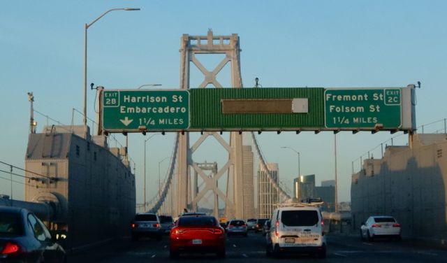 Cầu vào thành phố San Francisco tháng 3/2021