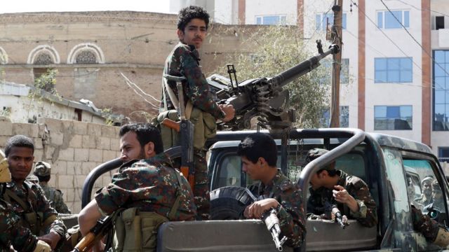 مقاتلون مناصرون للحركة الحوثية