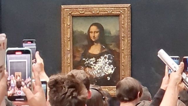 Atak na Mona Lisę