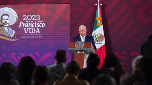 López Obrador at a press conference