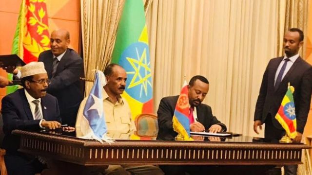 የሦስቱ ሃገራት መሪዎች ስምምነት ሲፈርሙ