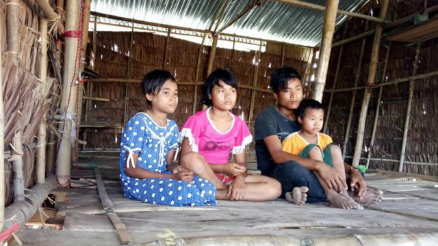 မိဘမဲ့သွားကြပြီဖြစ်တဲ့ မကရင်မရဲ့ သားသမီး ၄ ယောက်