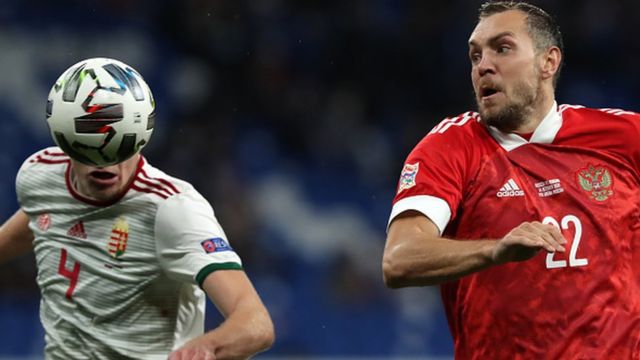 Futbolista Artema Dzyubu Otstranili Ot Igr Sbornoj Iz Za Intimnogo Video Poklonniki Negoduyut Bbc News Russkaya Sluzhba