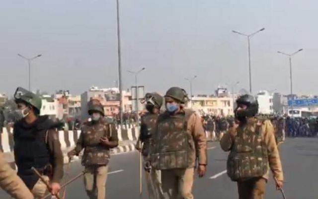 दिल्ली की सड़कों पर सुरक्षा के इंतजाम