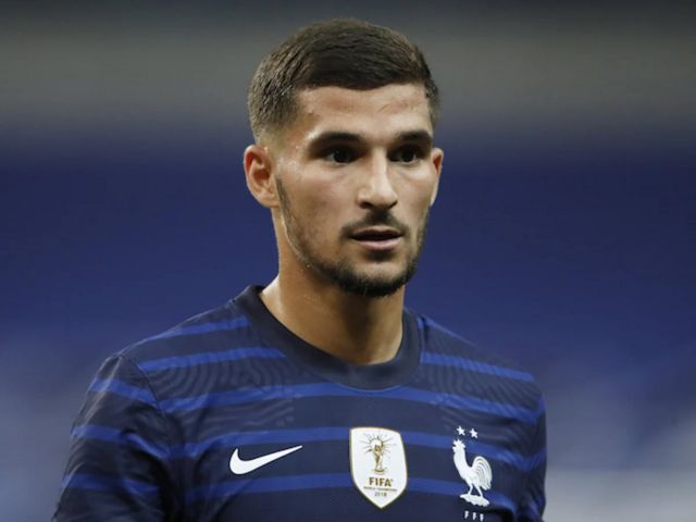 kiungo wa kati wa timu ya Ufaransa ya Lyon , Houssem Aouar