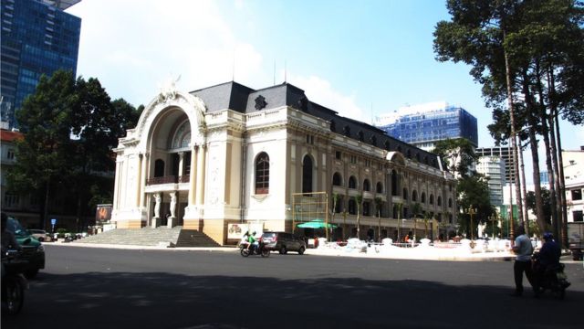 Nhà hát Giao hưởng Nhạc và Vũ kịch OPERA Thủ Thiêm  Sài Gòn