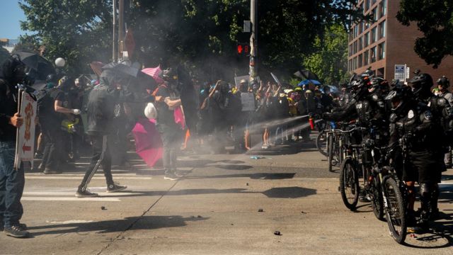 Police use pepper spray against protesters in Seattle