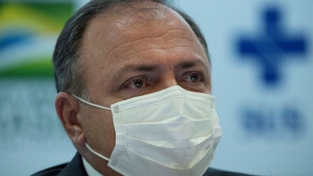 Pazuello em coletiva