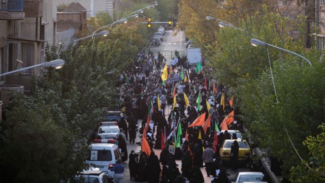 تجمع مقابل سفارت فرانسه در تهران