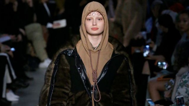 Burberry sorry for 'suicide' hoodie with noose around neck - BBC News