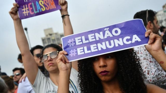Mulheres em ato contra Bolsonaro