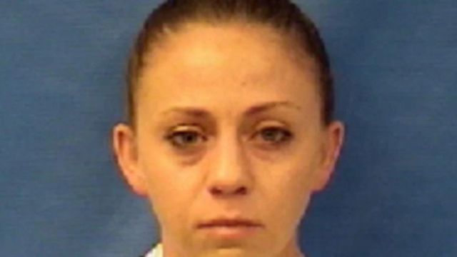 ရဲဝန်ထမ်းအမျိုးသမီး Amber Guyger