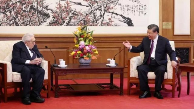 Генри Киссинджер и Си Цзиньпин в июле 2023 года в Пекине