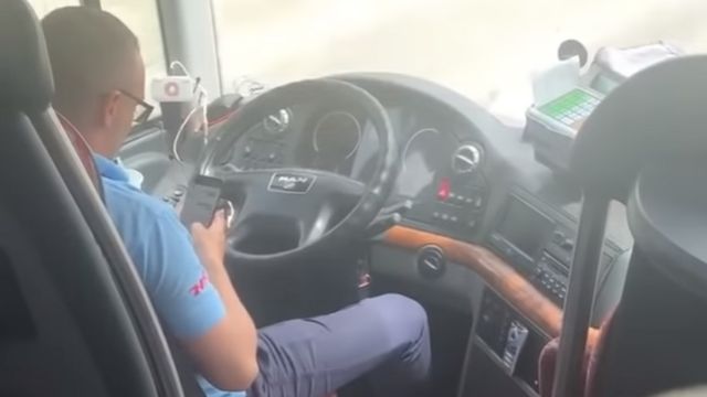 Vozač autobusa