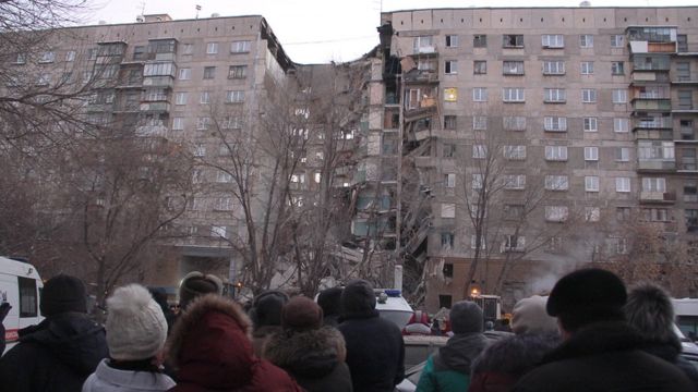 Обрушение подъезда в Магнитогорске