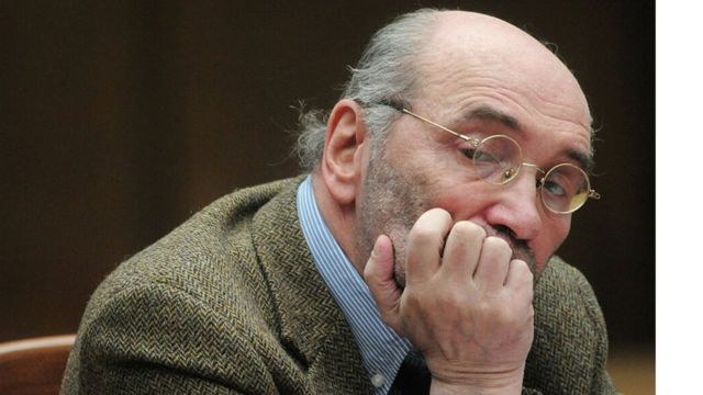Умер писатель Александр Кабаков - BBC News Русская служба