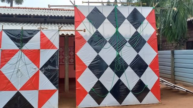 ராட்சத காத்தாடி