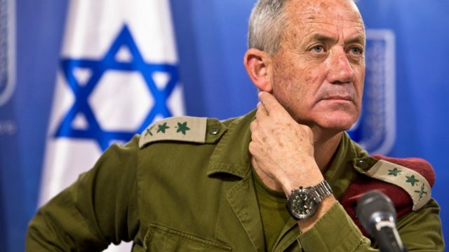إسرائيل: من هو بيني غانتس الذي يتحدى بنيامين نتنياهو؟ - BBC News عربي