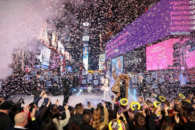 Śpiewacy Ja Rule i Ashanti ożywili uroczystość w Nowym Jorku.